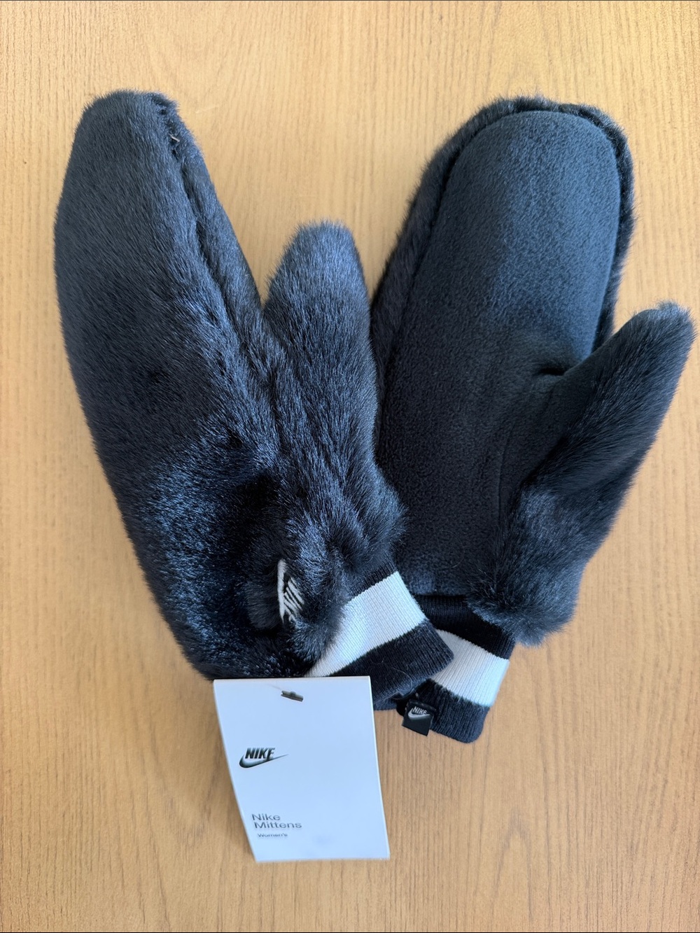Nike Women’s Black Faux-Fur Mittens with Striped Cuff size XS Small